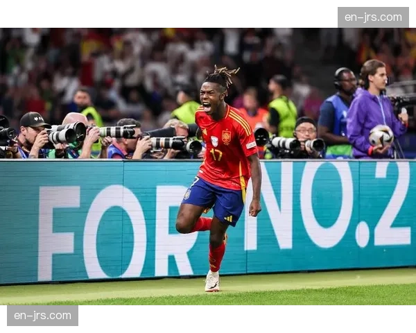 亚马尔右路爆点作用凸显,3月4球入围最佳候选显高效 亚马尔右路爆点作用凸显,3月4球入围最佳候选显高效