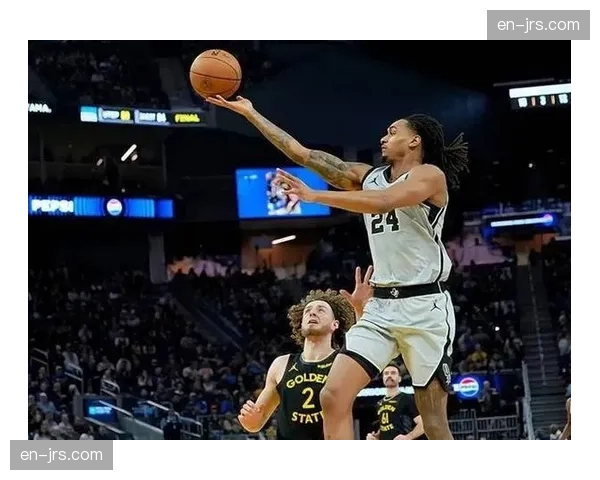 马刺瓦塞尔卡斯尔出战成疑,侧翼轮换深度面临严峻考验 马刺瓦塞尔卡斯尔出战成疑,侧翼轮换深度面临严峻考验